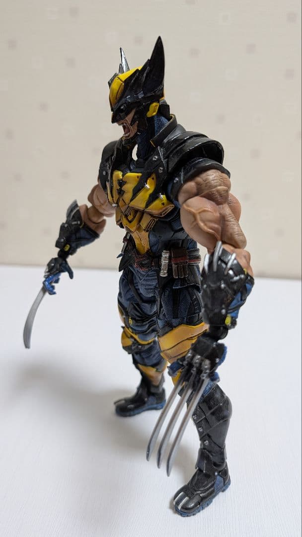 MARVEL UNIVERSE ヴァリアント プレイアーツ改 ウルヴァリン