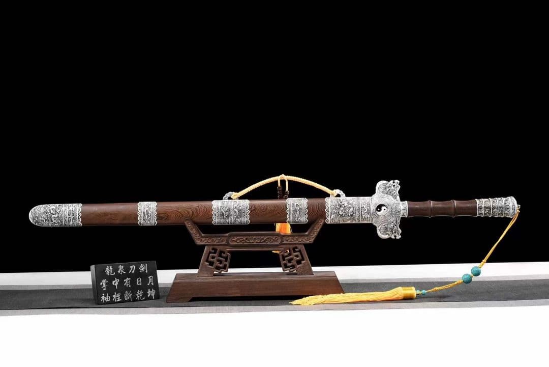 太極八卦鎮宅巨剣（花梨木金）古兵器   武具　刀装具　日本刀　模造刀