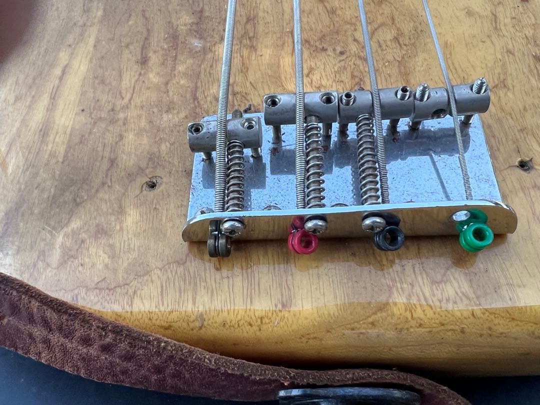 Fender Precision Bass (日本製)