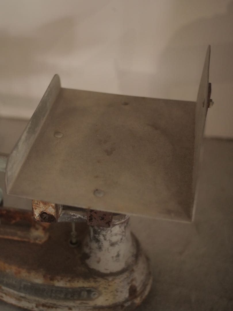 秤　はかり　天秤　鉄　サビ　アート　置物　古家具　古道具　アンティーク昭和レトロ