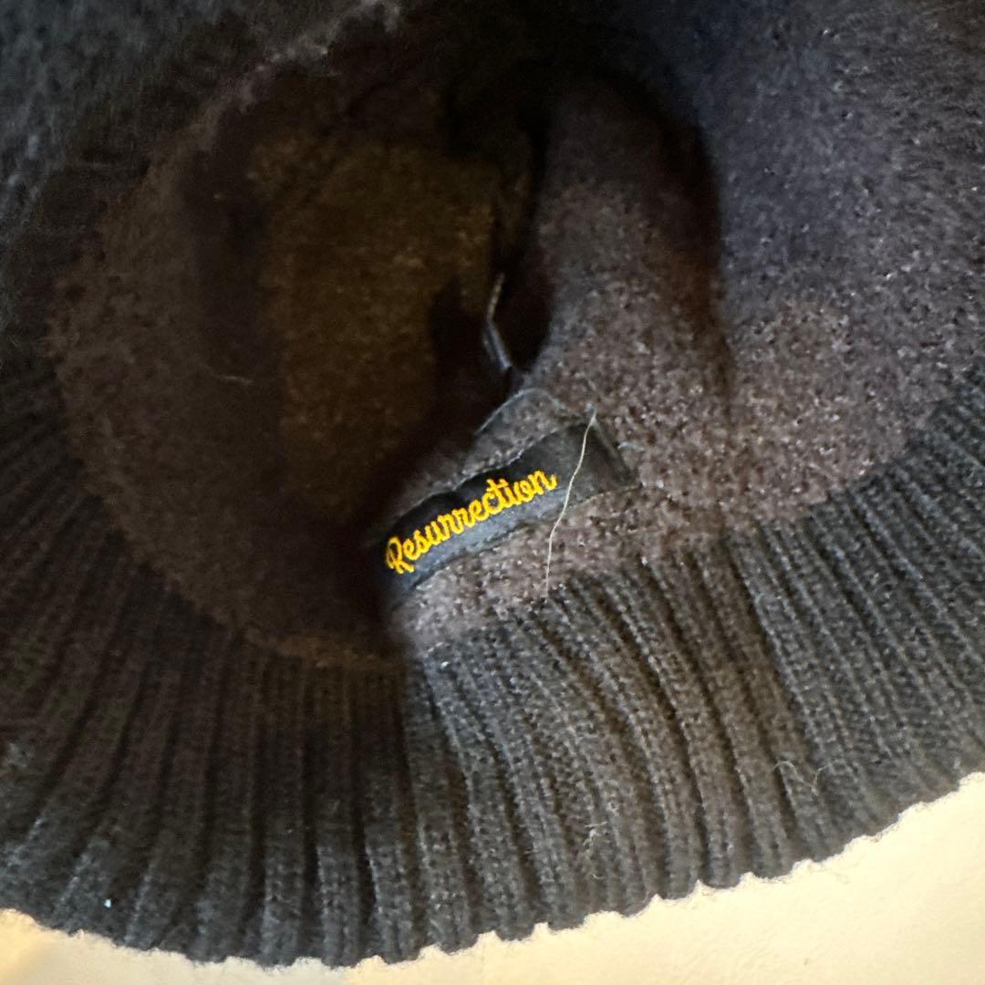 Resurrection つば付きニット帽