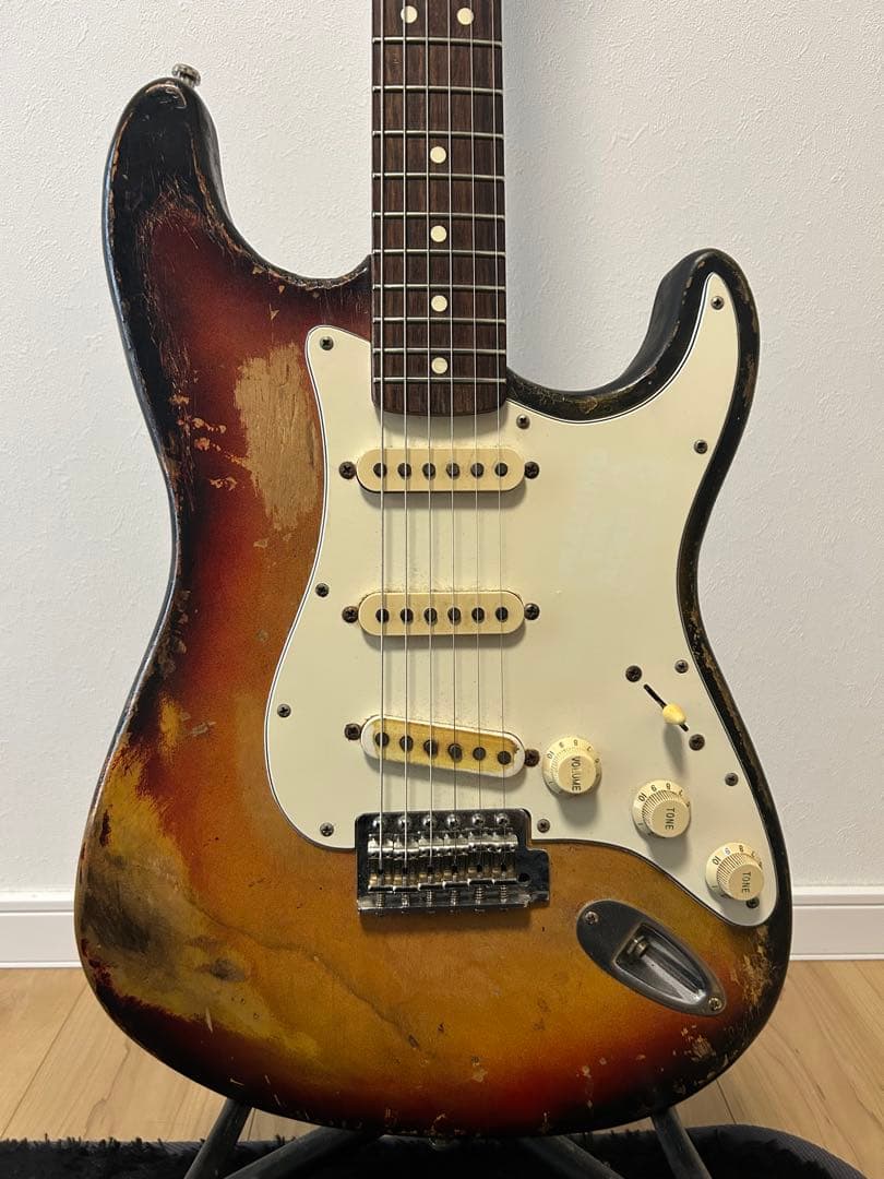 Fender Stratocaster ストラトキャスター　レリック？