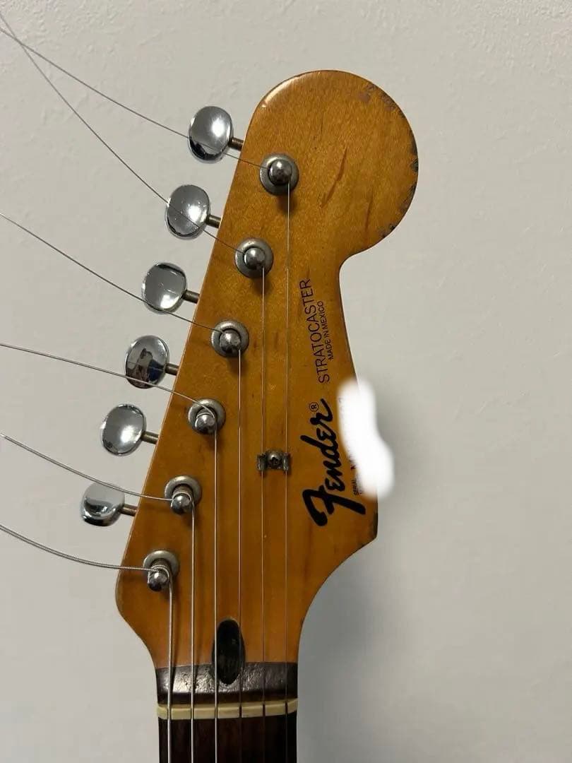 Fender Stratocaster ストラトキャスター　レリック？