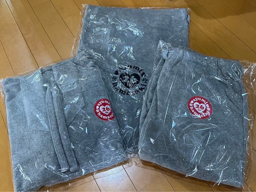 浜崎あゆみ　26th グッズ　特典付き　Aセットアップ
