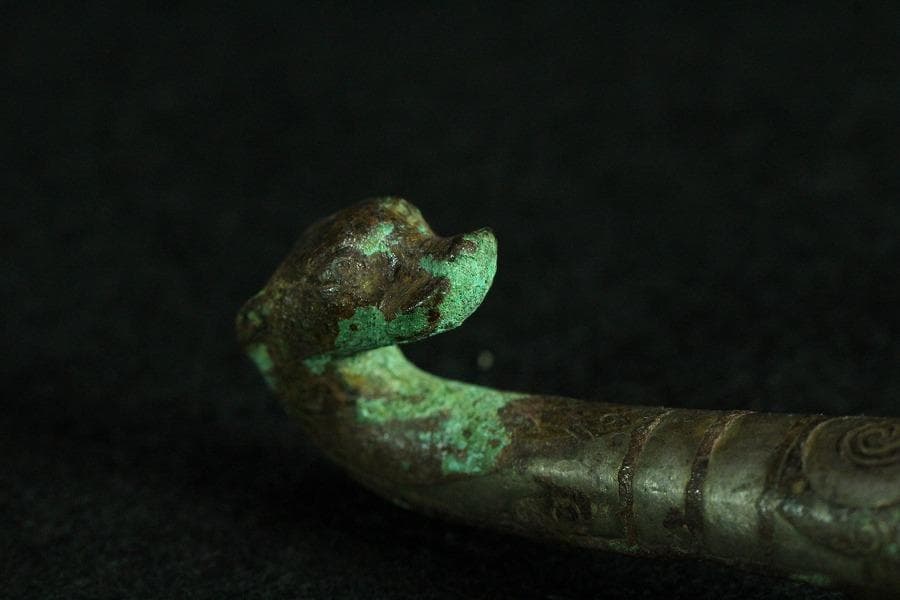 中国美術 青銅 銀象嵌 帯駒 古美術(K-BB491)