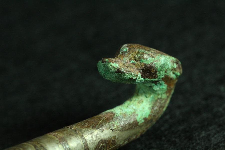 中国美術 青銅 銀象嵌 帯駒 古美術(K-BB491)