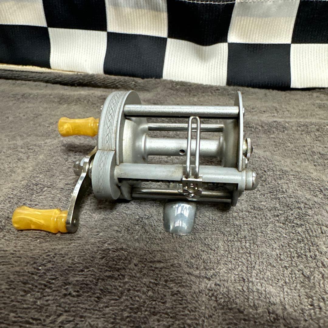 ダイレクトリール PFLUEGER NOBBY 1963C