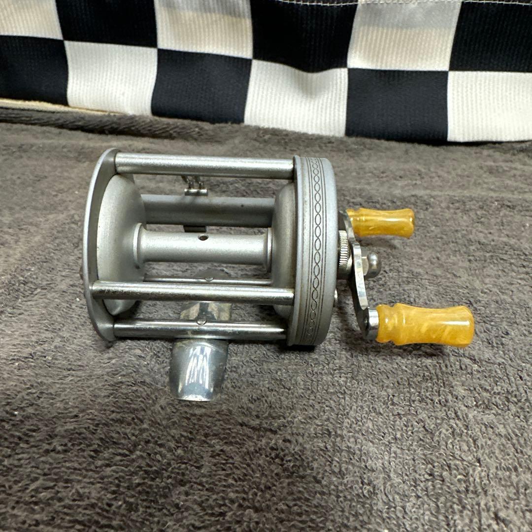 ダイレクトリール PFLUEGER NOBBY 1963C