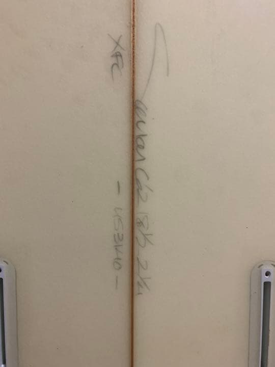 YUサーフボード   サイモンシェイプ　6‘2“  未使用　傷あり