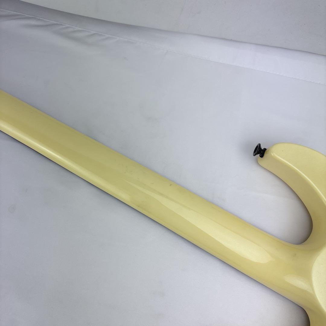 CHARVEL BY JACKSON Model5 ソロイストトレモロ