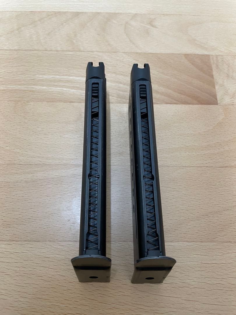 タナカ　sigp220 IC 陸上自衛隊ABS、対応マガジン2本付き