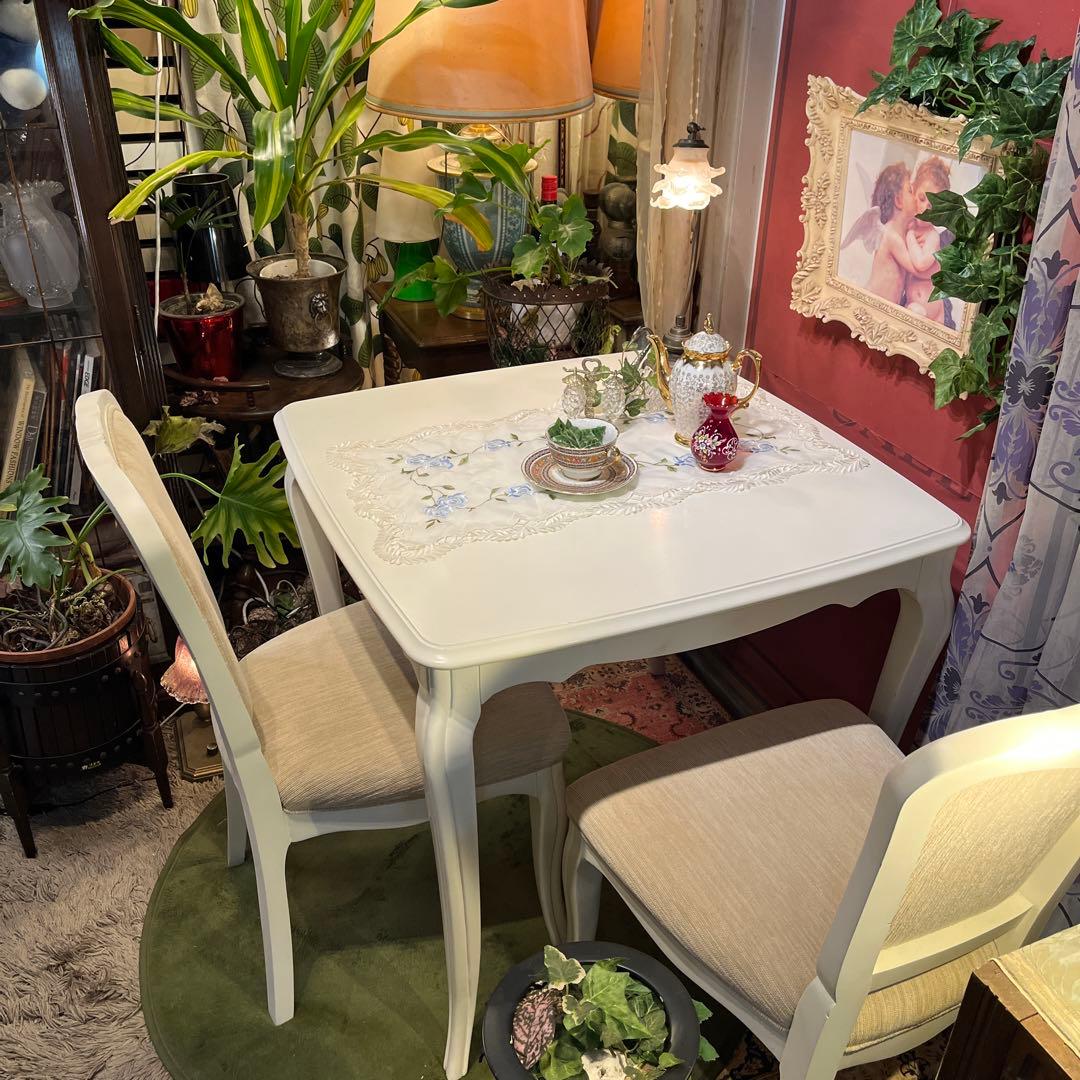 ホワイトシャビー　リモージュ　猫足 クラッシック　ダイニングテーブル