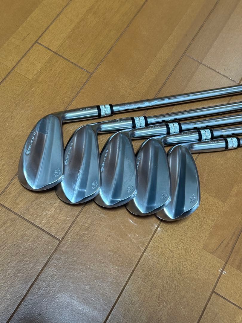 BUCHIアイアン6〜P カバー付き