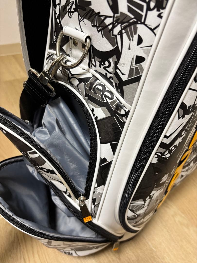 LOUDMOUTH ゴルフバッグ・キャディバッグ