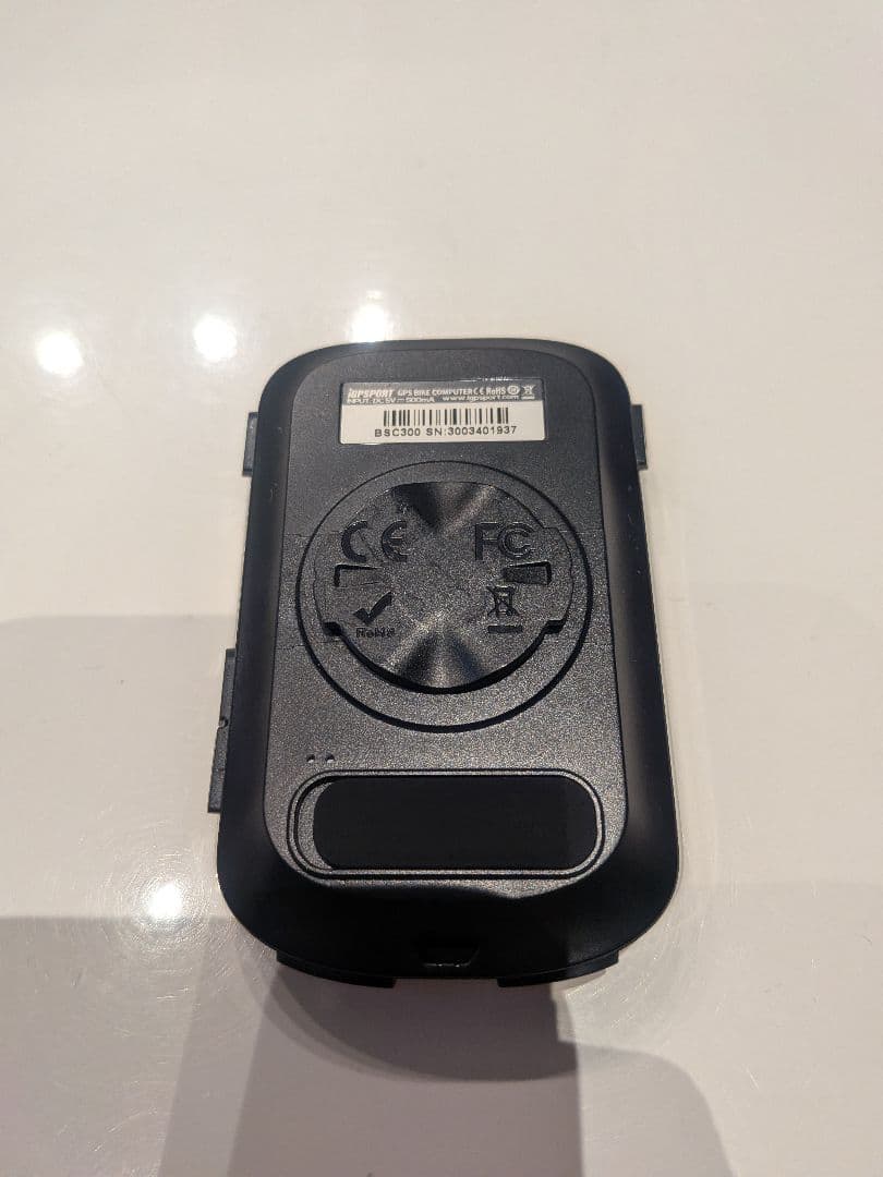 iGPSPORT BSC300 本体 シリコンカバー 付き