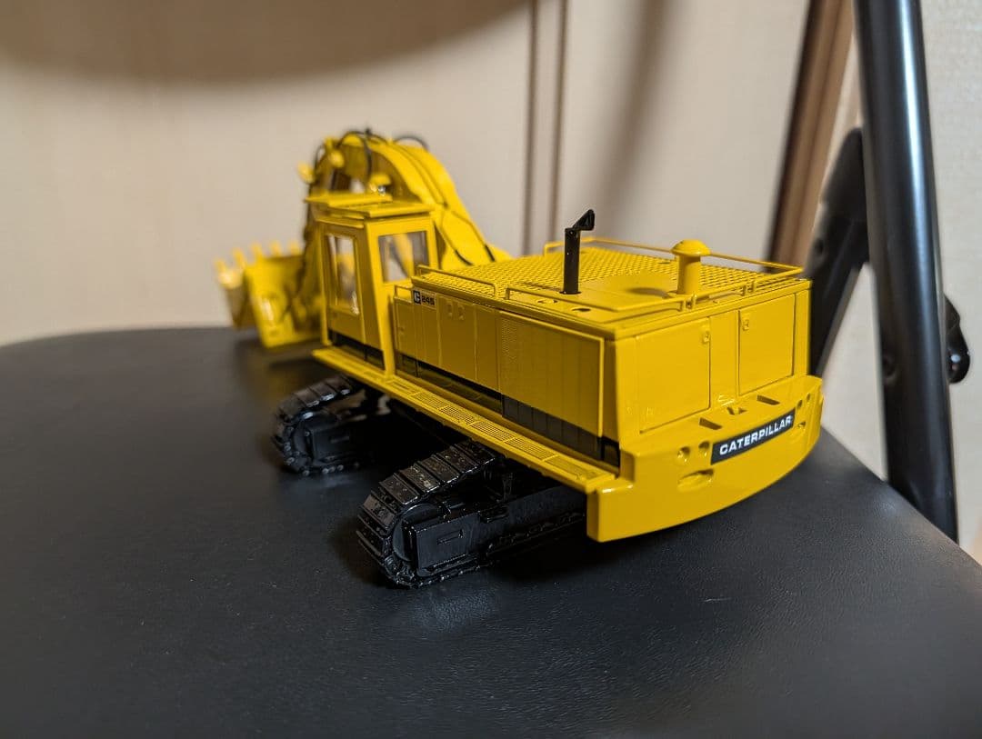 絶版品　CCM CAT 245 Front Shovel 1/50