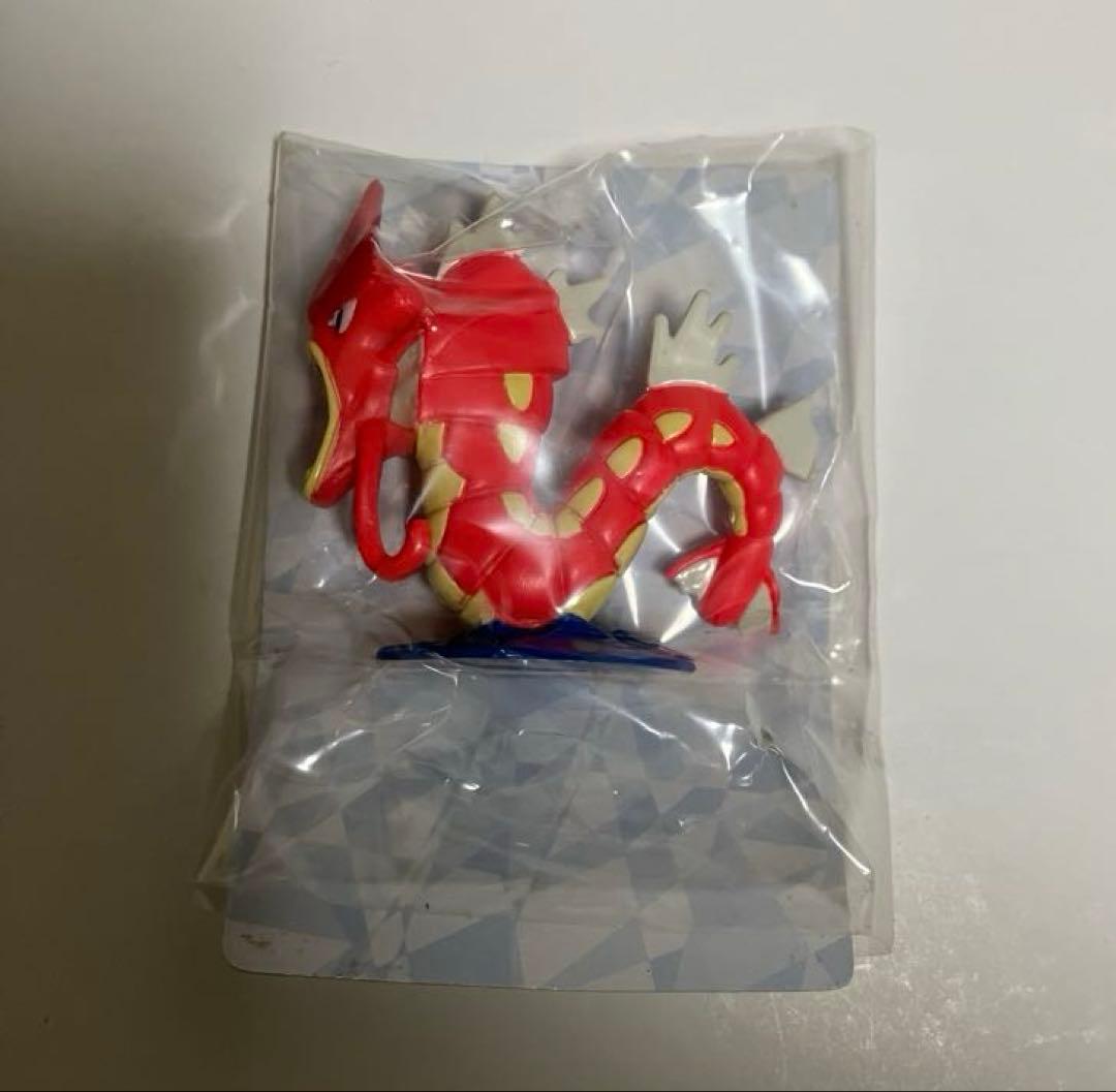 赤いギャラドス　モンコレ　非売品