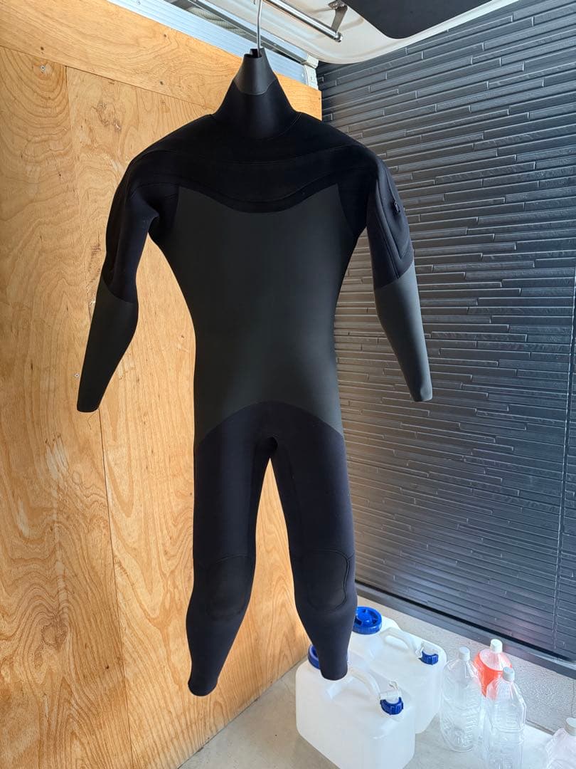 ハイネック5x3mmロングチェストジップ　起毛セミドライ　Mサイズ