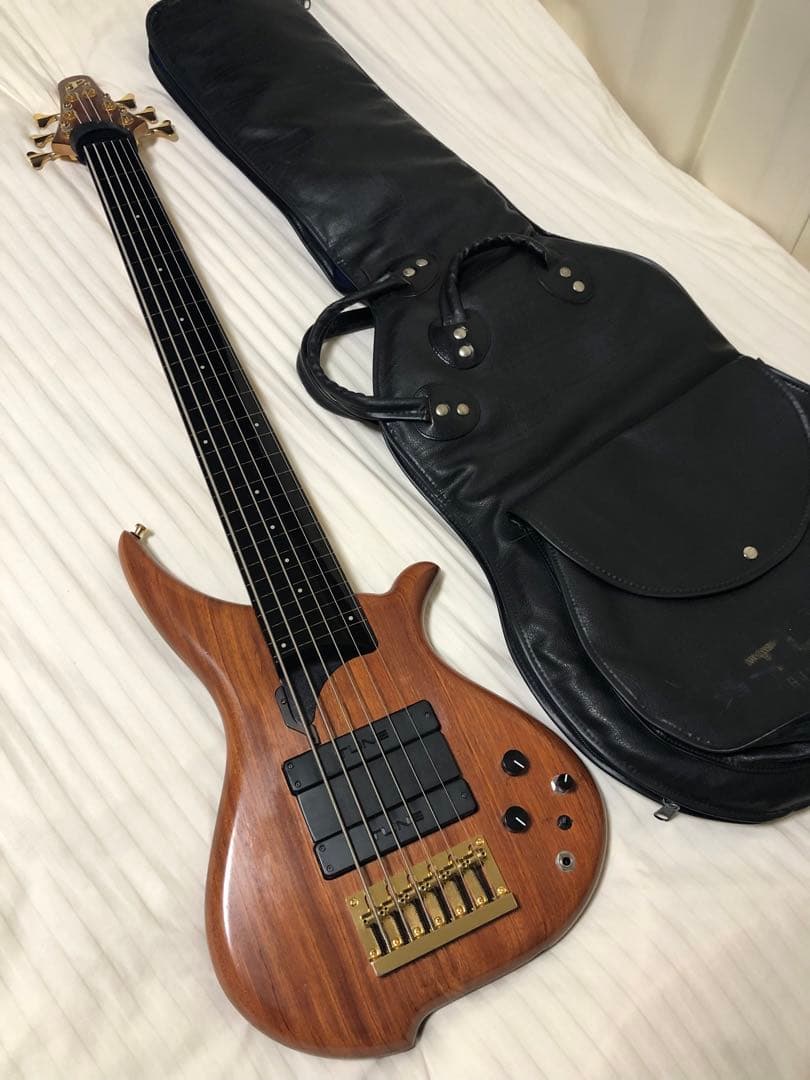 TUNE TWB-6 Fretless MOD 6弦フレットレスベース