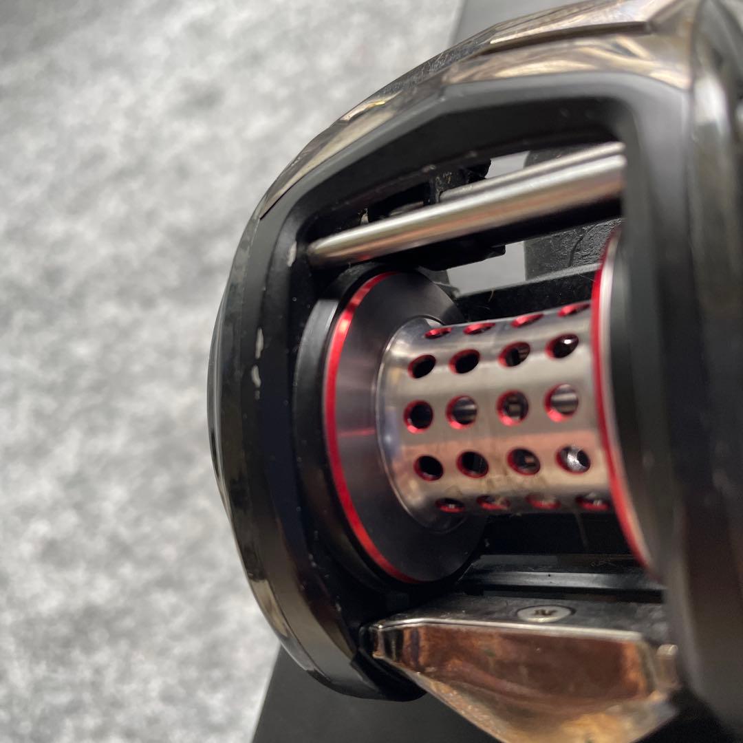 アブガルシアベイトリール/レボエリート7/ギア比7.1:1 《美品中古》