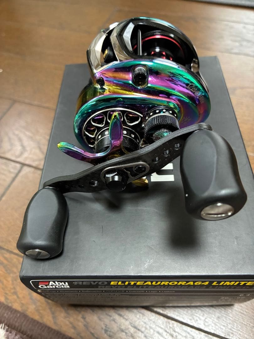 アブレボオーロラ、Revoオーロラ64リミテッド左