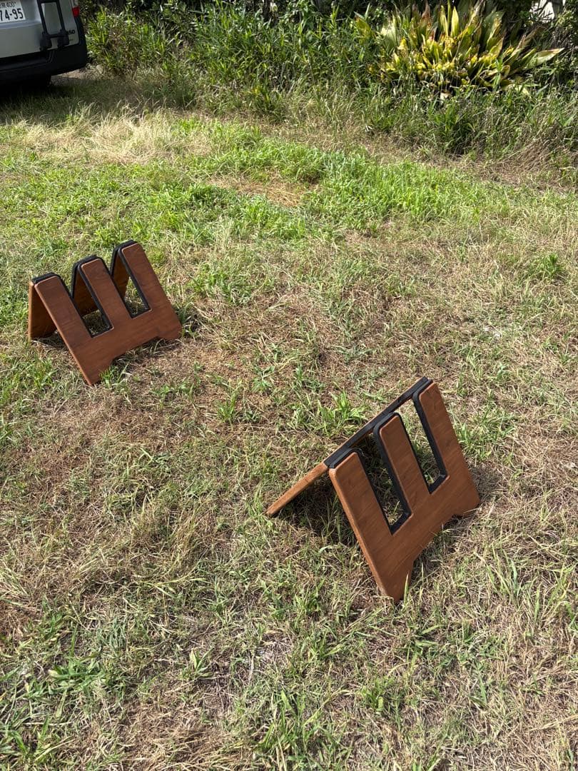 木製サーフボードスタンド