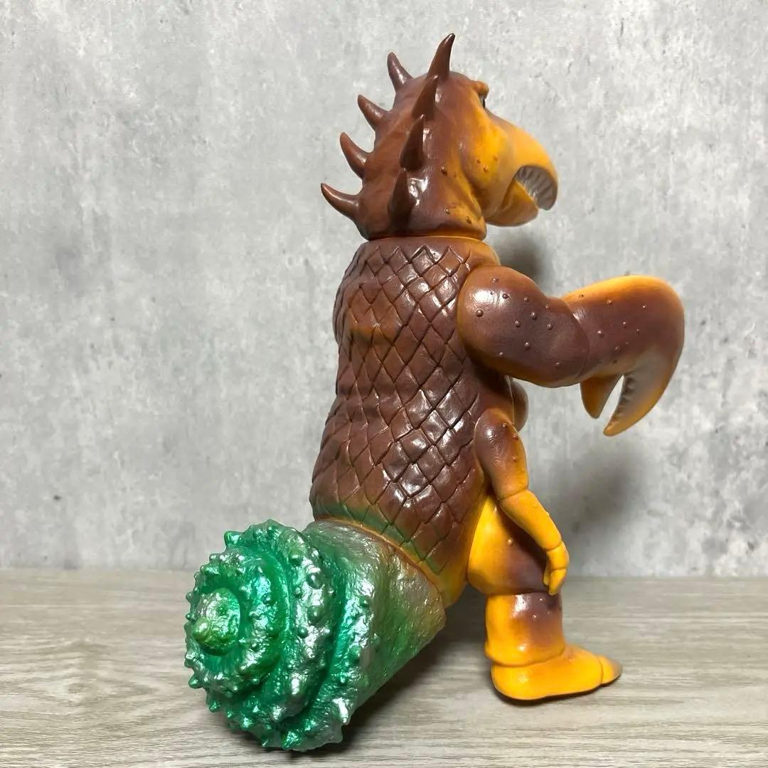 ベアモデル 『ザリガニンド』 1期カラー ソフビ スペクトルマン