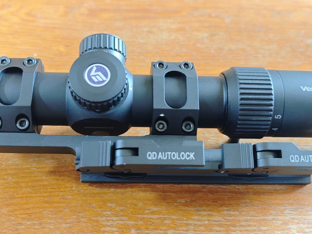 えな VECTOR Forester 1-5×24 GenIIマウント付き