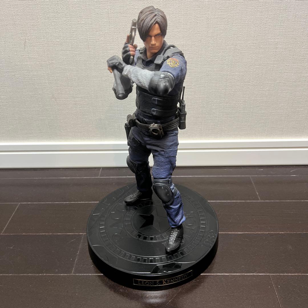 バイオハザード　レオン・S・ケネディ フィギュア