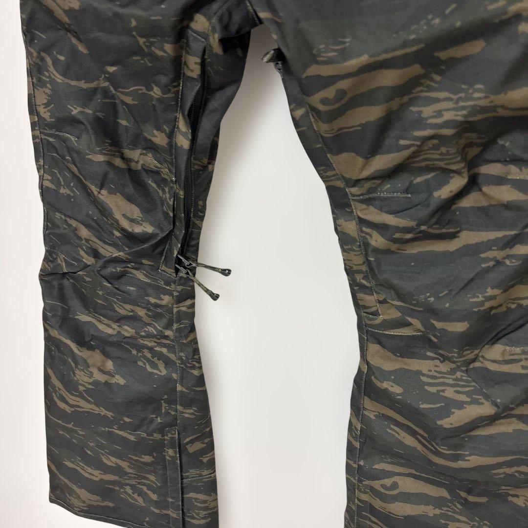 AA ダブルエー　スノーボードパンツ　迷彩柄 レディース