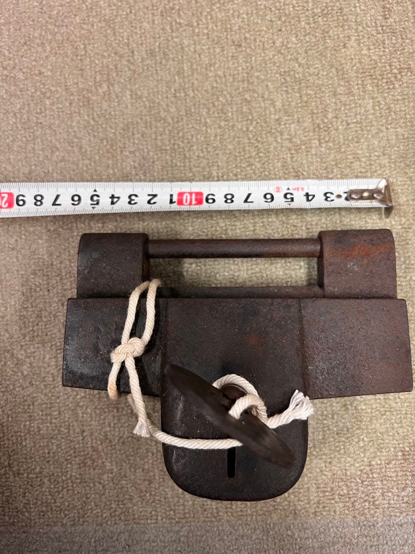 アンティーク　古民芸　蔵　戸　古い江戸　明治　大正　和鍵　鍵前鉄瓶