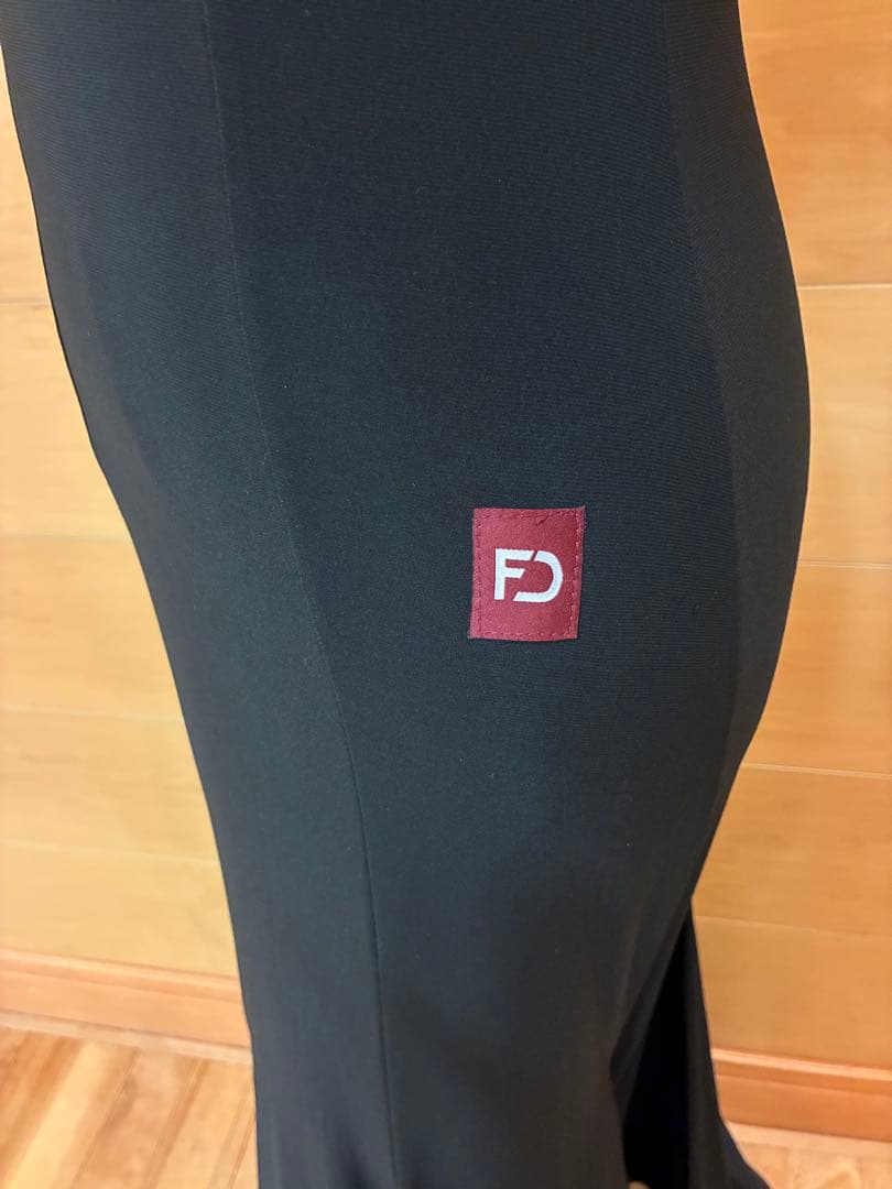 FDカンパニー　フリンジ付きブラックマーメイドドレス