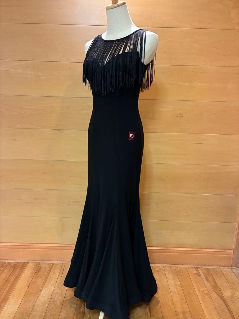 FDカンパニー　フリンジ付きブラックマーメイドドレス