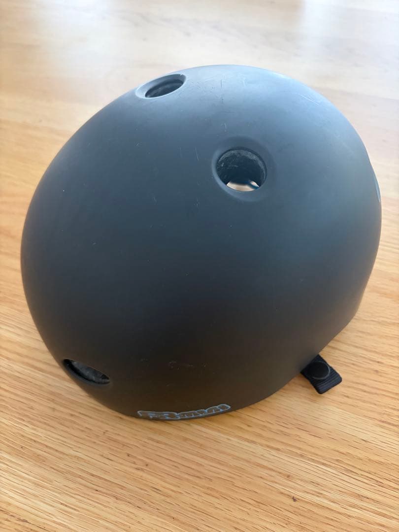 STRIDER ヘルメット　スタンドセット