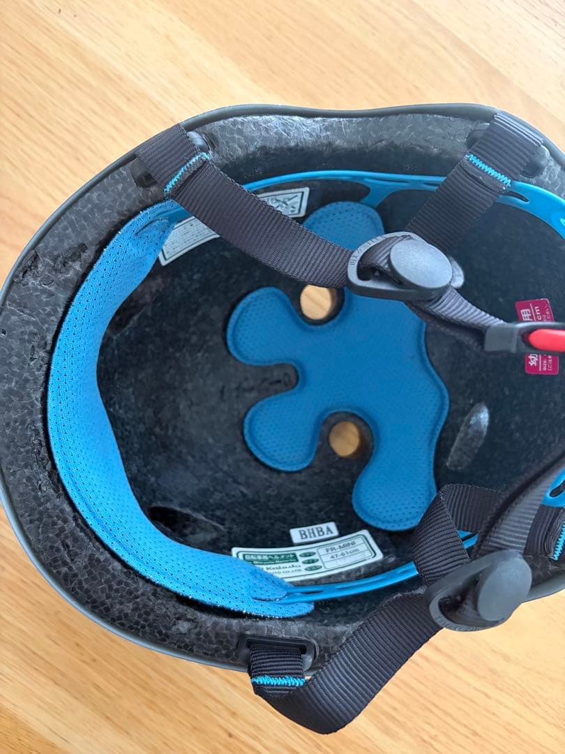 STRIDER ヘルメット　スタンドセット