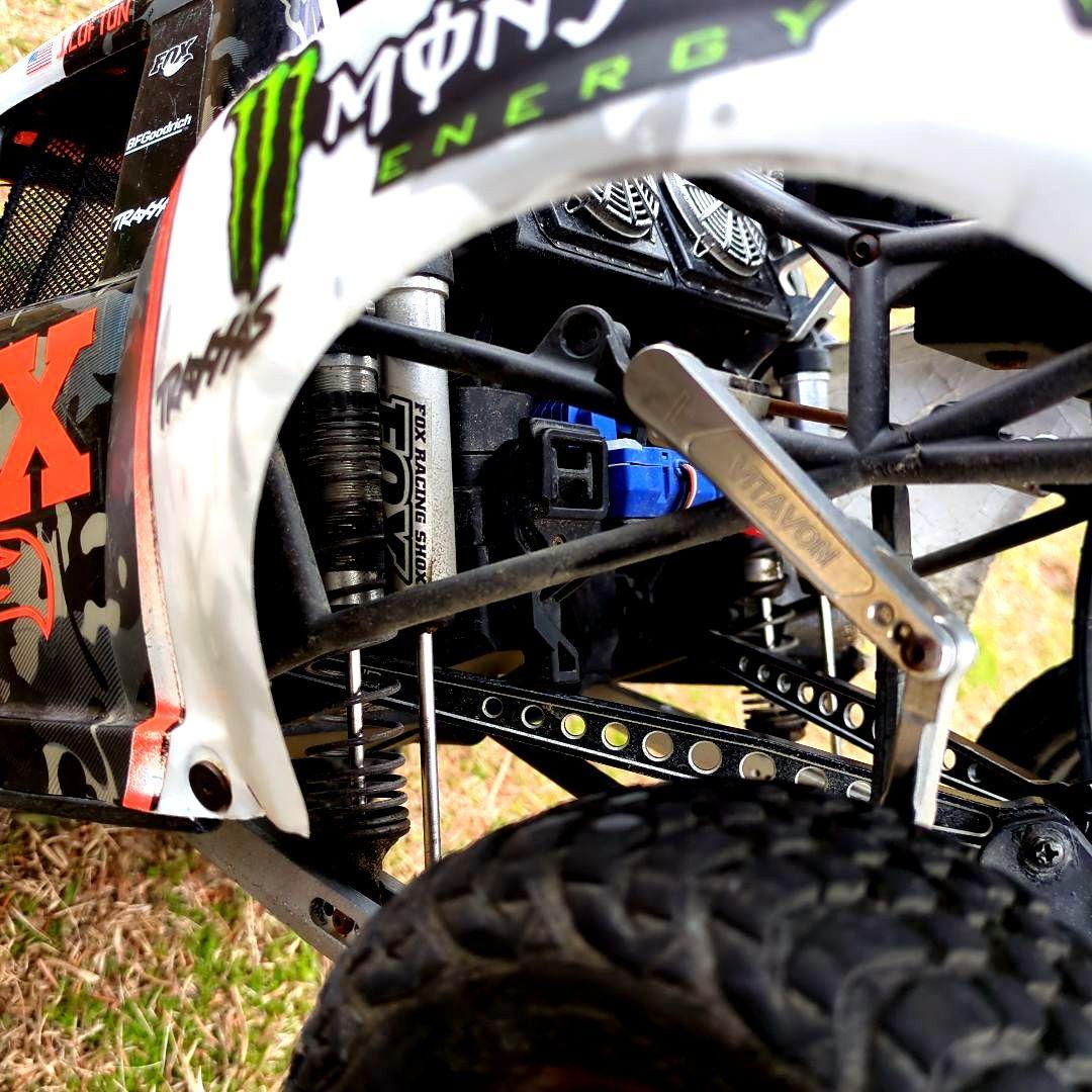 TRAXXAS Unlimited Desert Racer UDR カスタム