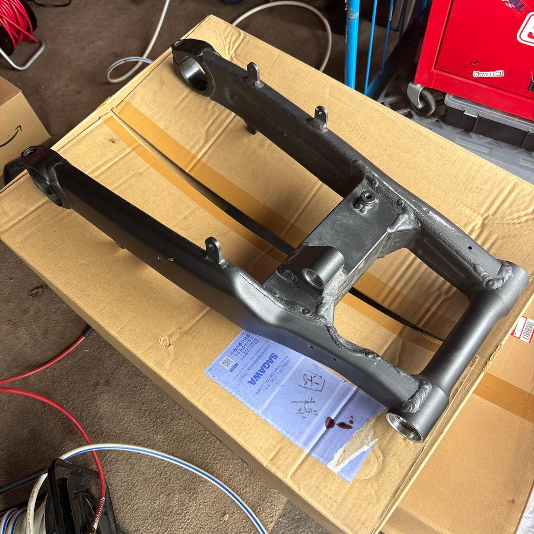 サスペンションフォーク 黒 金属製