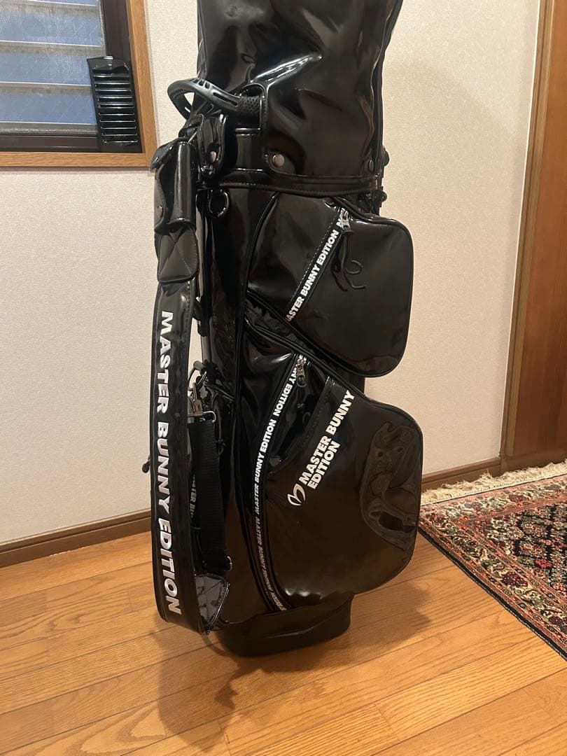 MASTER BUNNY EDITION キャディバッグ ブラックエナメル