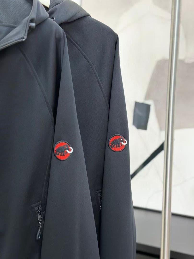 新品MAMMUT マムートClionブラック登山ジャケットアウターソフトシェルL