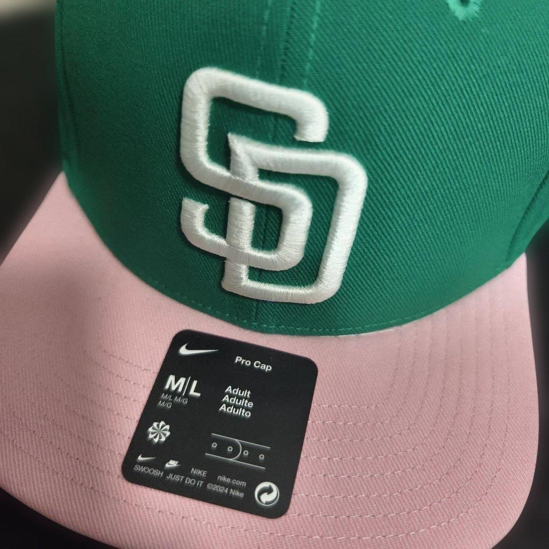 ナイキ サンディエゴ パドレス プロキャップ グリーン×ピンク M/Lサイズ