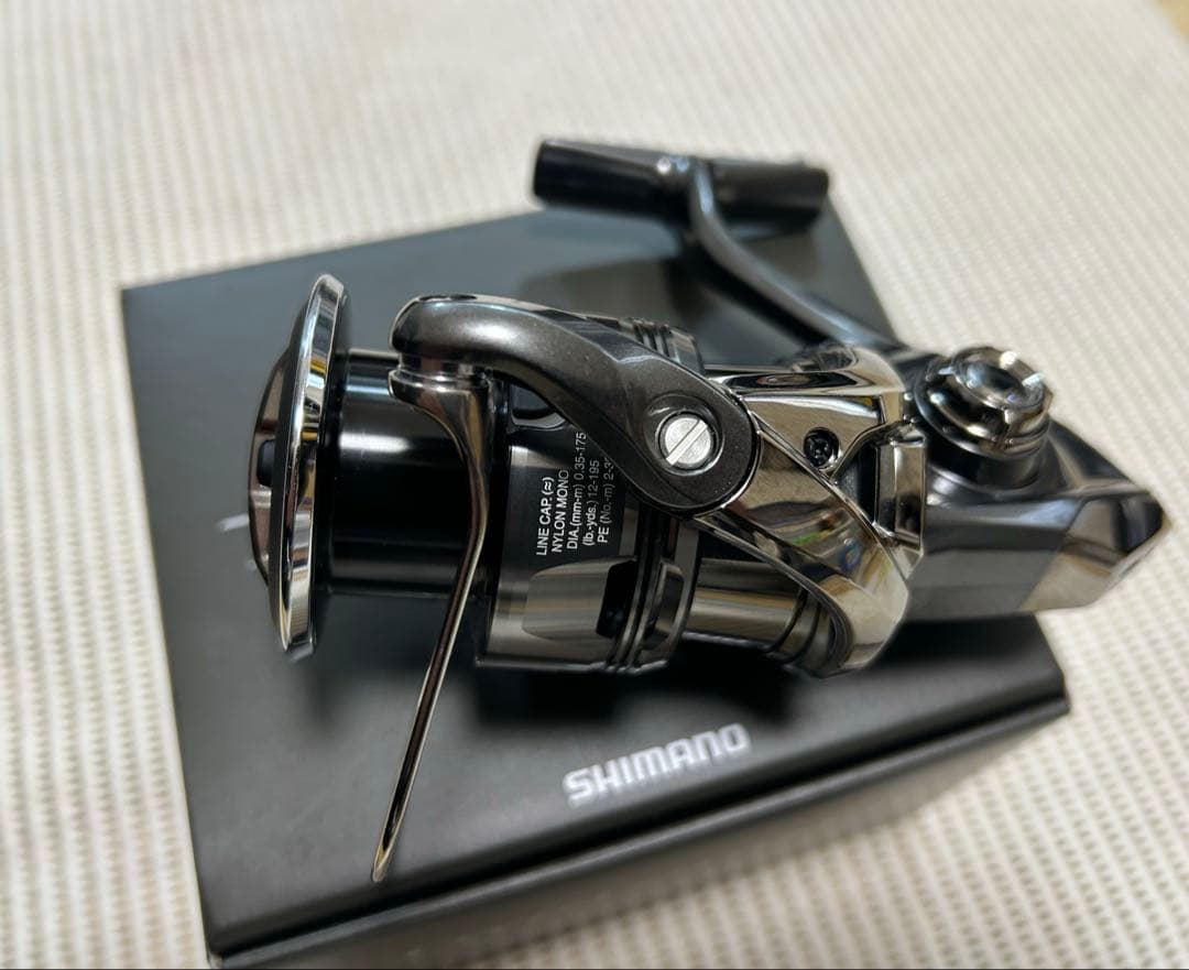 24 シマノ　ツインパワー　C5000XG