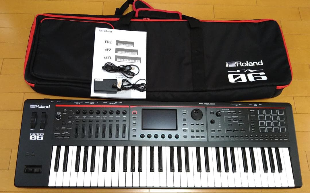 ROLAND FANTOM-06 シンセサイザー 61鍵