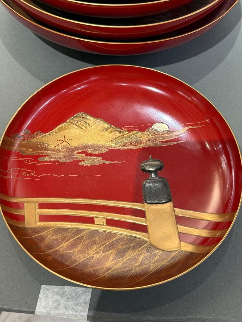 漆器 重箱 一組 金蒔絵 楼阁人物風景文 共箱付 朱塗 時代物