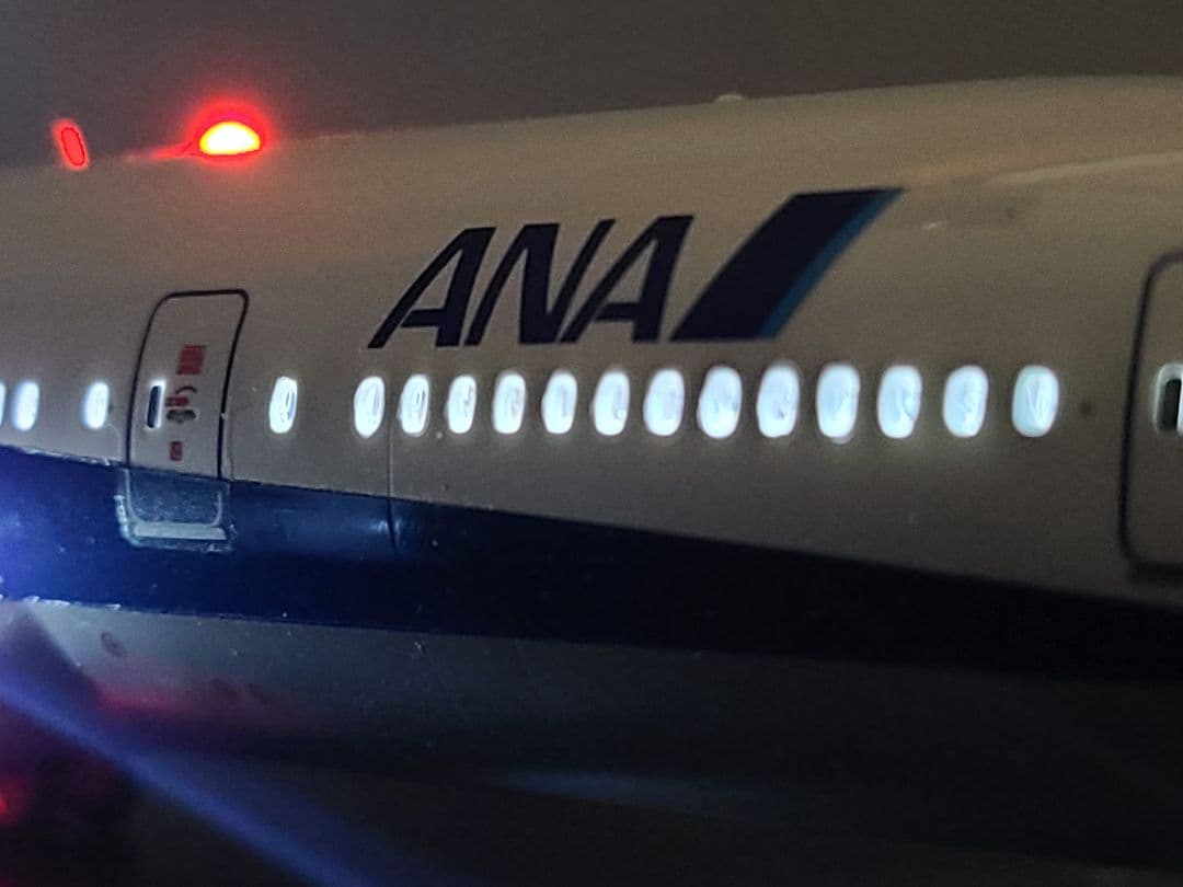 ANA BOEING 777-200 LED仕様完成品