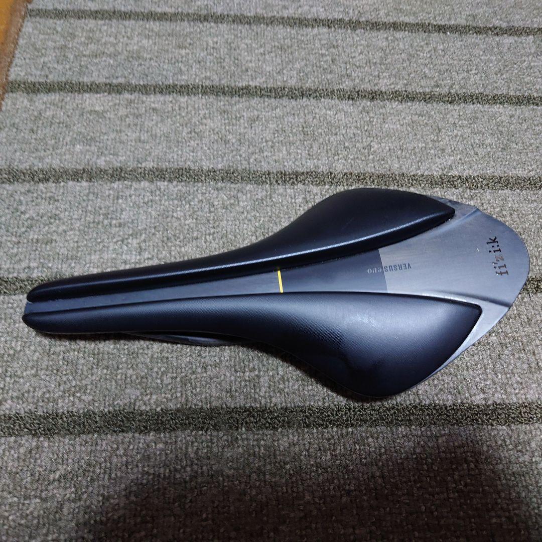 Fi'zi:k(フィジーク)ARIONE00 VS EVO(L)サドル