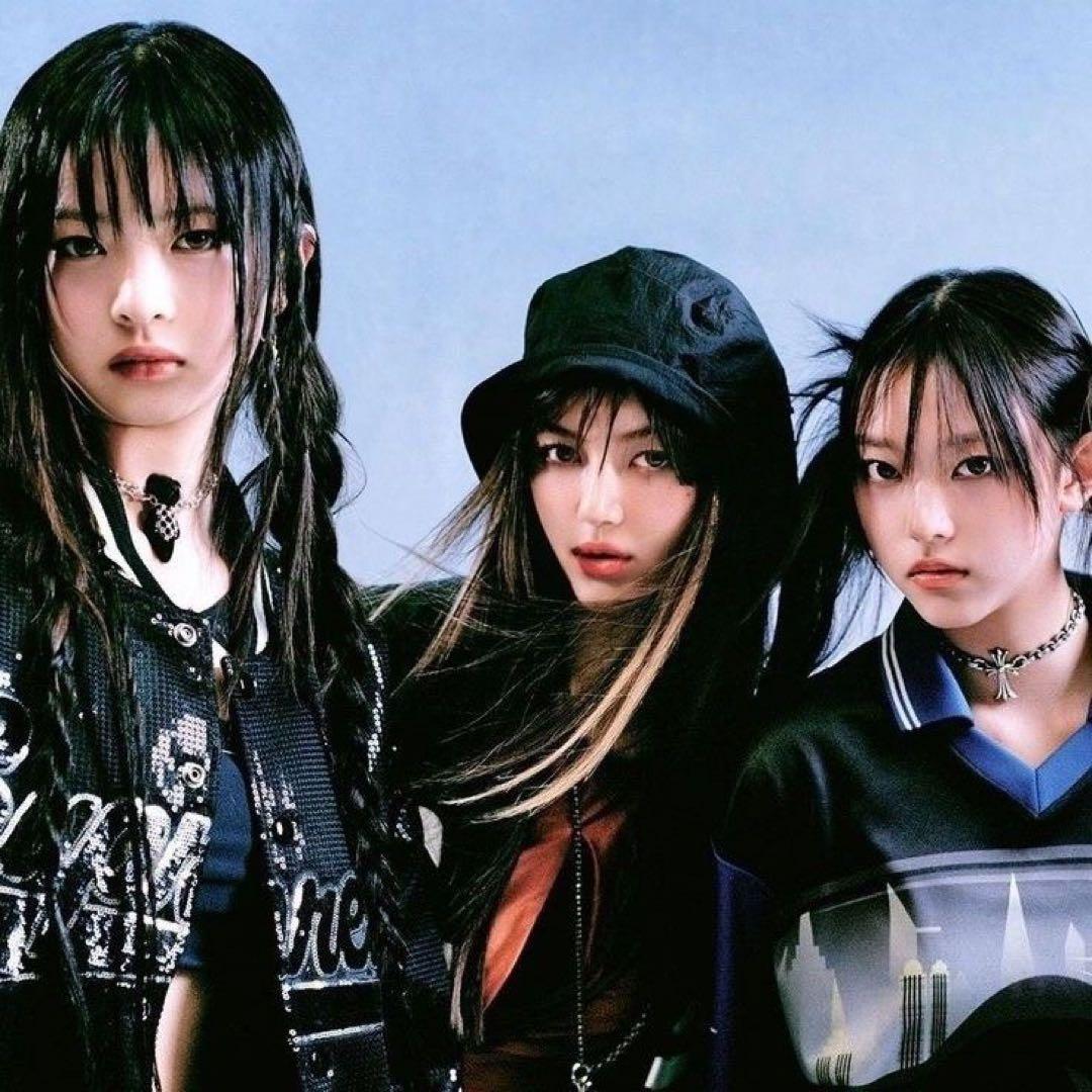 ウェア SUPREME Character Soccer Jersey Blue M