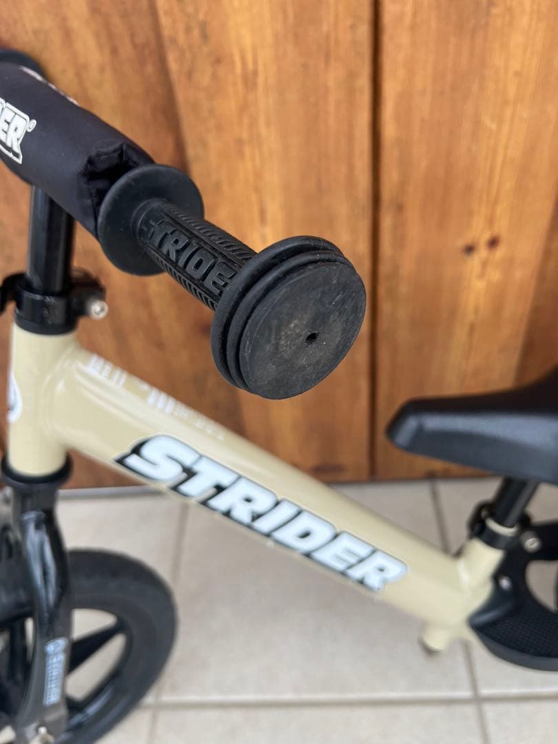 STRIDER バランスバイク 12インチ ベージュ　スポーツモデル　限定