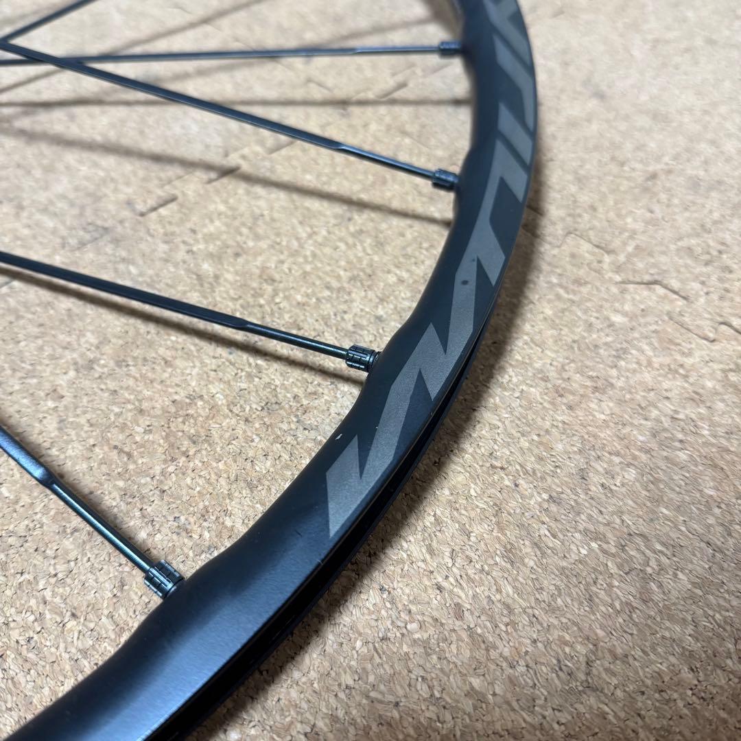 Mavicマビック　キシリウム　プロ　UST ディスク　チューブレスレディ