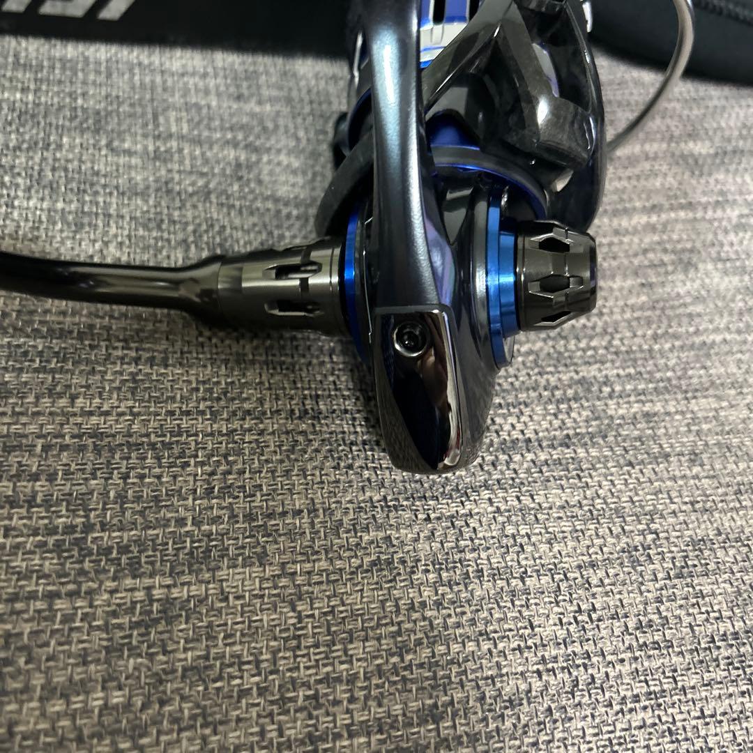 DAIWA SALTIGA 4500H スピニングリール