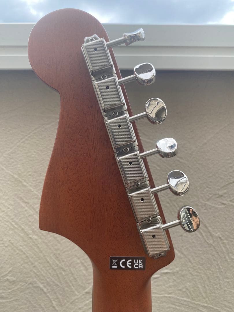 Fender MALIBU Player(フェンダー マリブ プレイヤー)